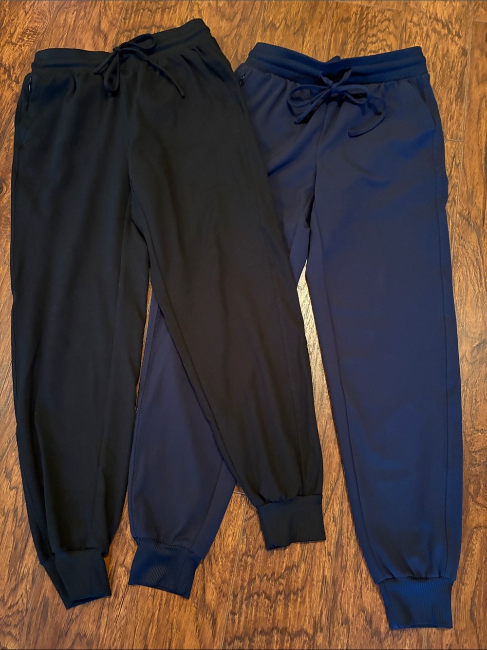 Bundle Rachel Zoe lightweight joggers